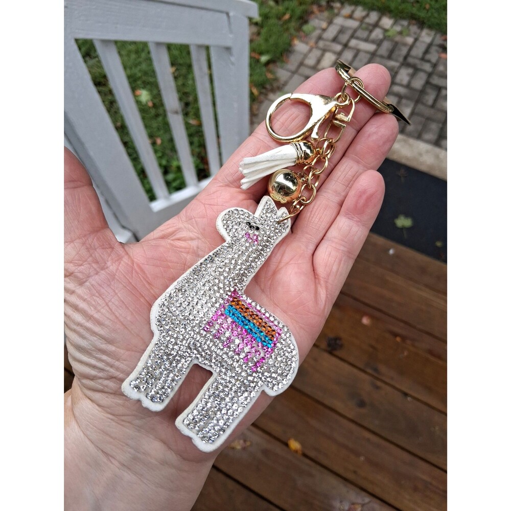 141 Keychain White Llama w/Shiny Rhinestones Gold Charms White Tassel New